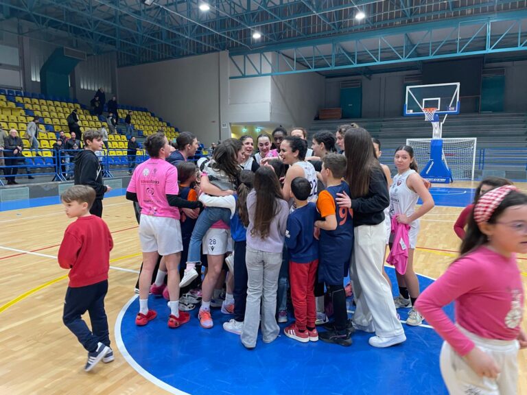 Errepi Net Dinamo Taranto – festa dopo la vittoria con la Samnium Benevento