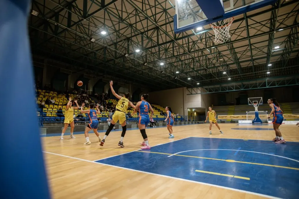 La Errepi Net Dinamo Taranto in azione: quarta vittoria consecutiva, 56-64 a Gragnano